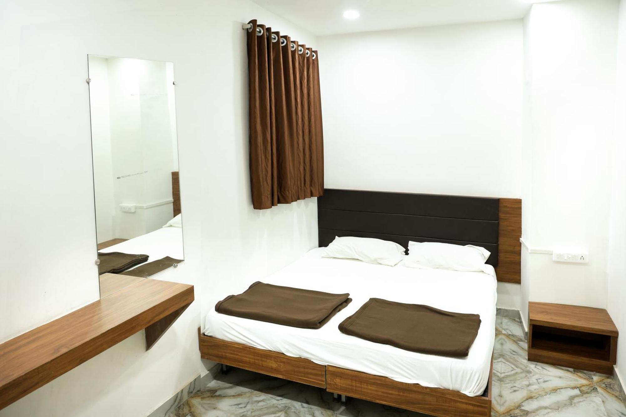 Hotel Aaram Kalupur Ahmedabad Exterior photo